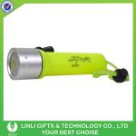 plastic professional underwater diving flashlight LLTL13185-14